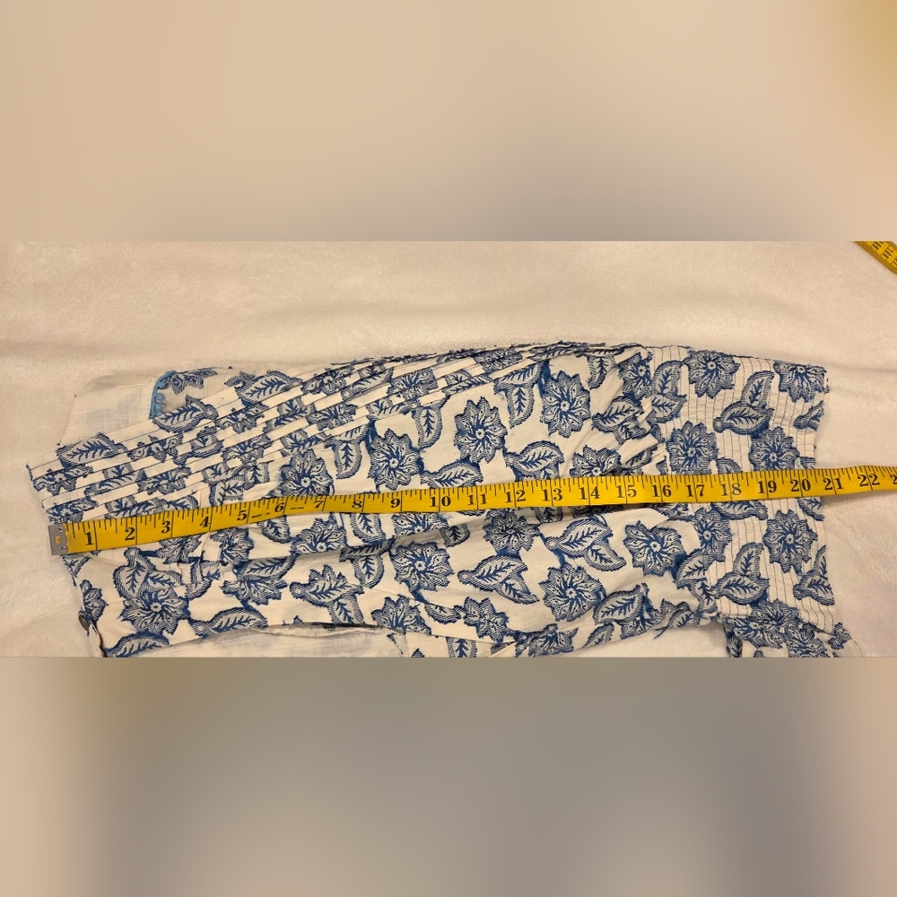 Anthropologie Blue and White Sleeveless Floral Blouse, Size S. - Picture 14 of 16